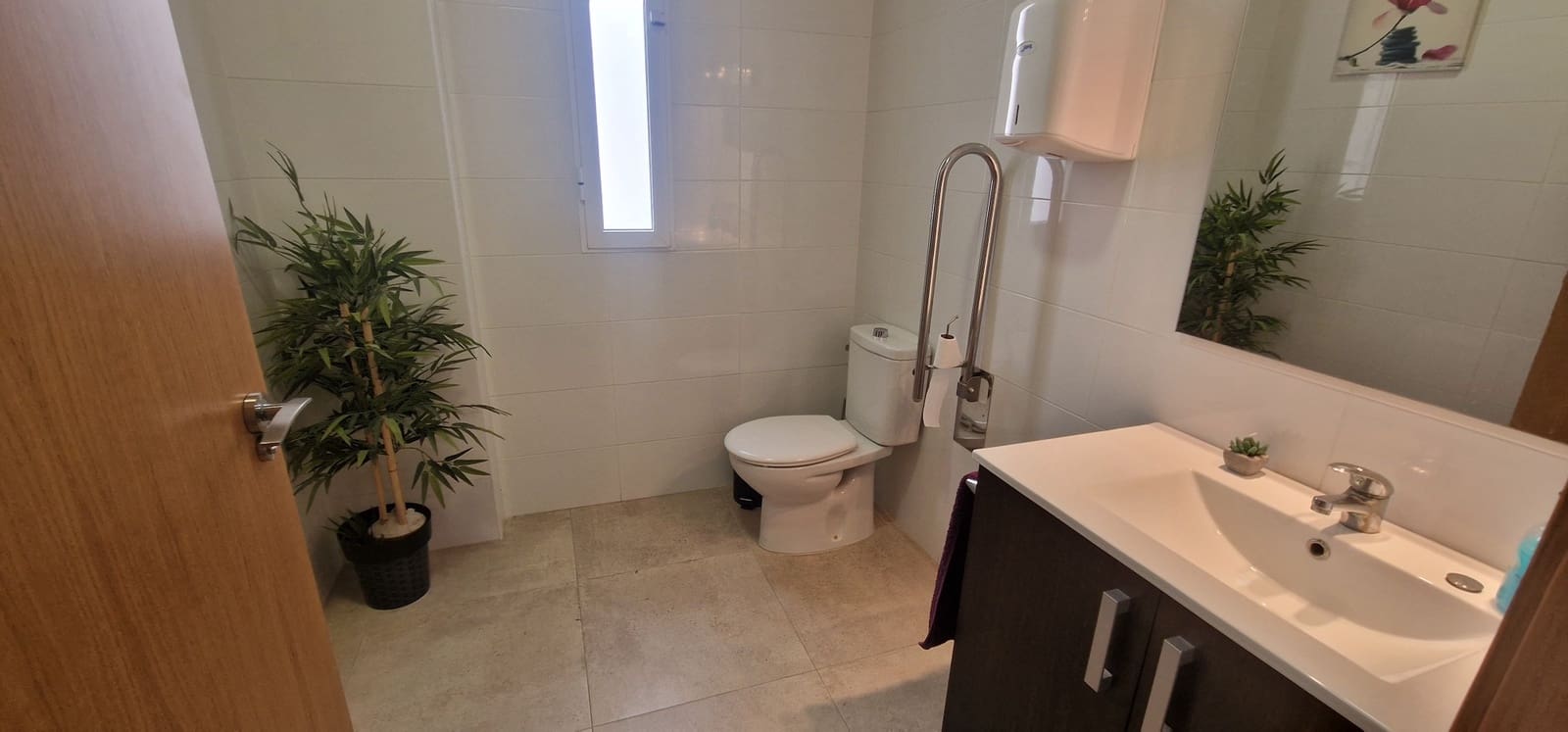 Erhverv til salg i Ciudad Quesada - € 199.950 (Ref: 9043802)