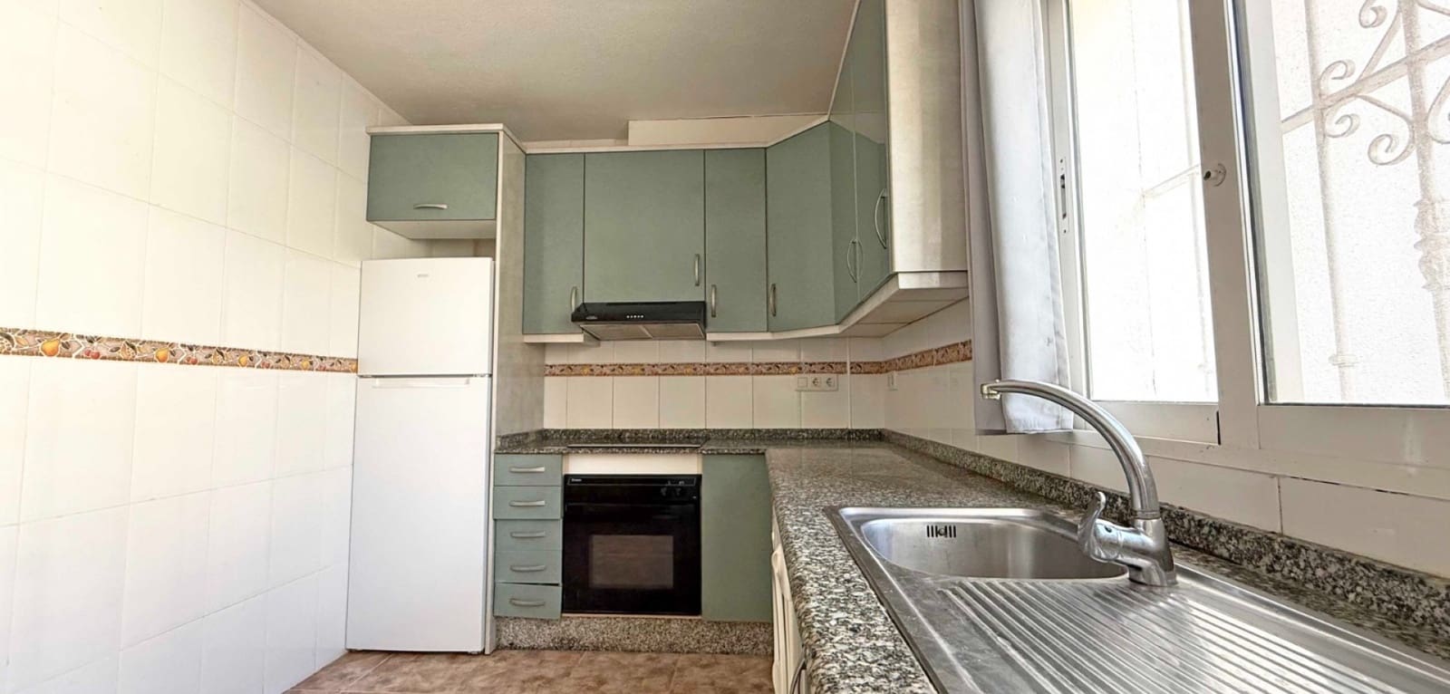 3 bedroom Semi-detached Villa for sale in Orihuela Costa with pool garage - € 184,900 (Ref: 9058027)