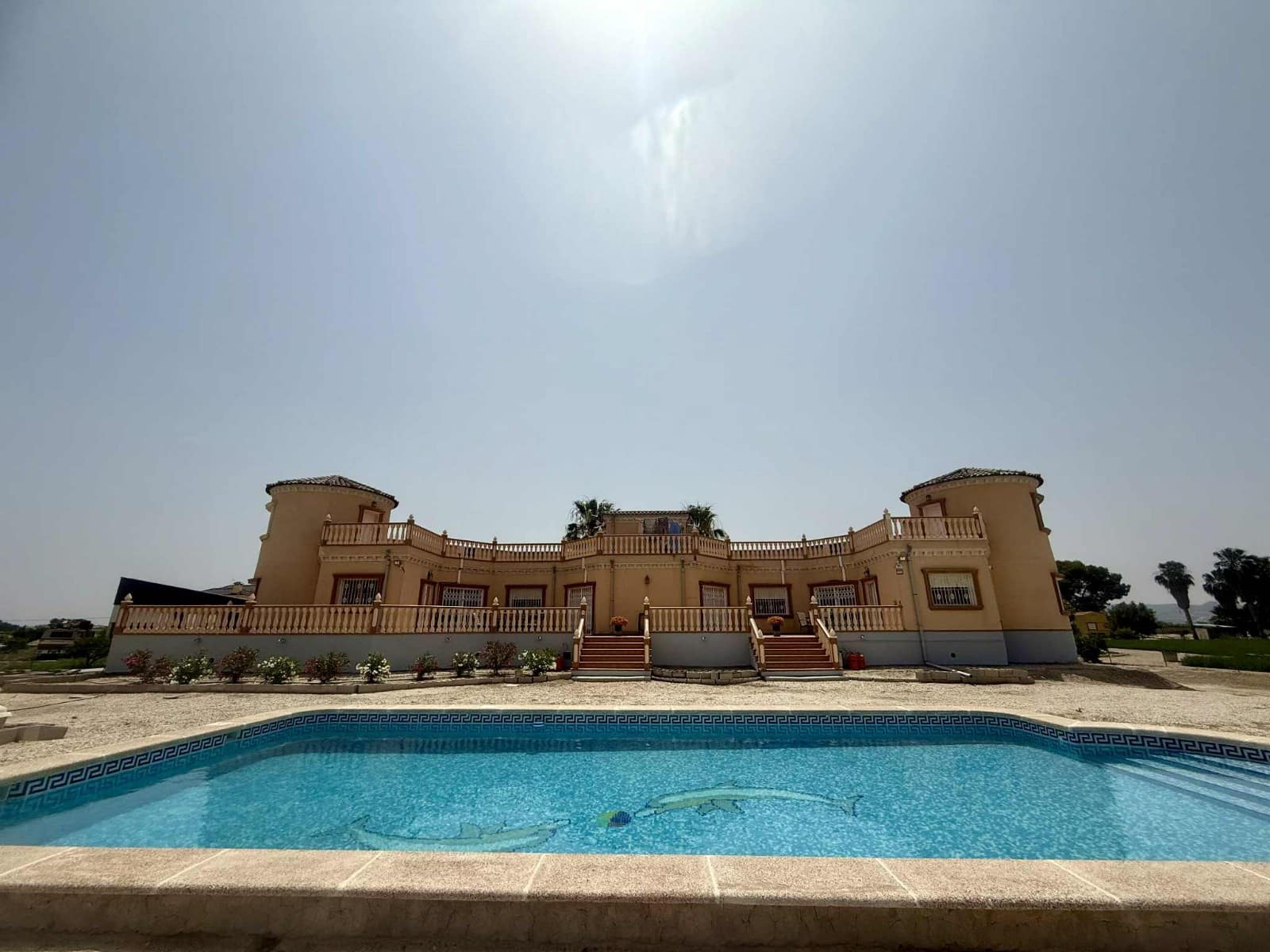 6 soveværelse Semi-Rækkehus til salg i Almoradi med swimmingpool garage - € 850.000 (Ref: 9063448)