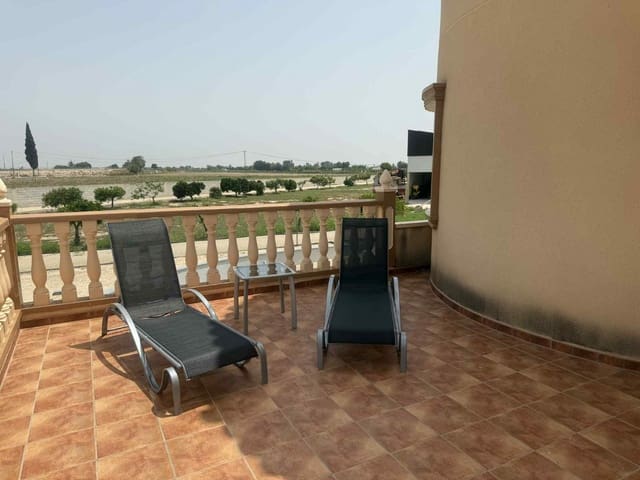 6 makuuhuone Paritalo myytävänä paikassa Almoradí mukana uima-altaan 
autotalli - 850 000 € (Ref: 9063448)