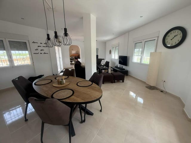 6 makuuhuone Paritalo myytävänä paikassa Almoradí mukana uima-altaan 
autotalli - 850 000 € (Ref: 9063448)