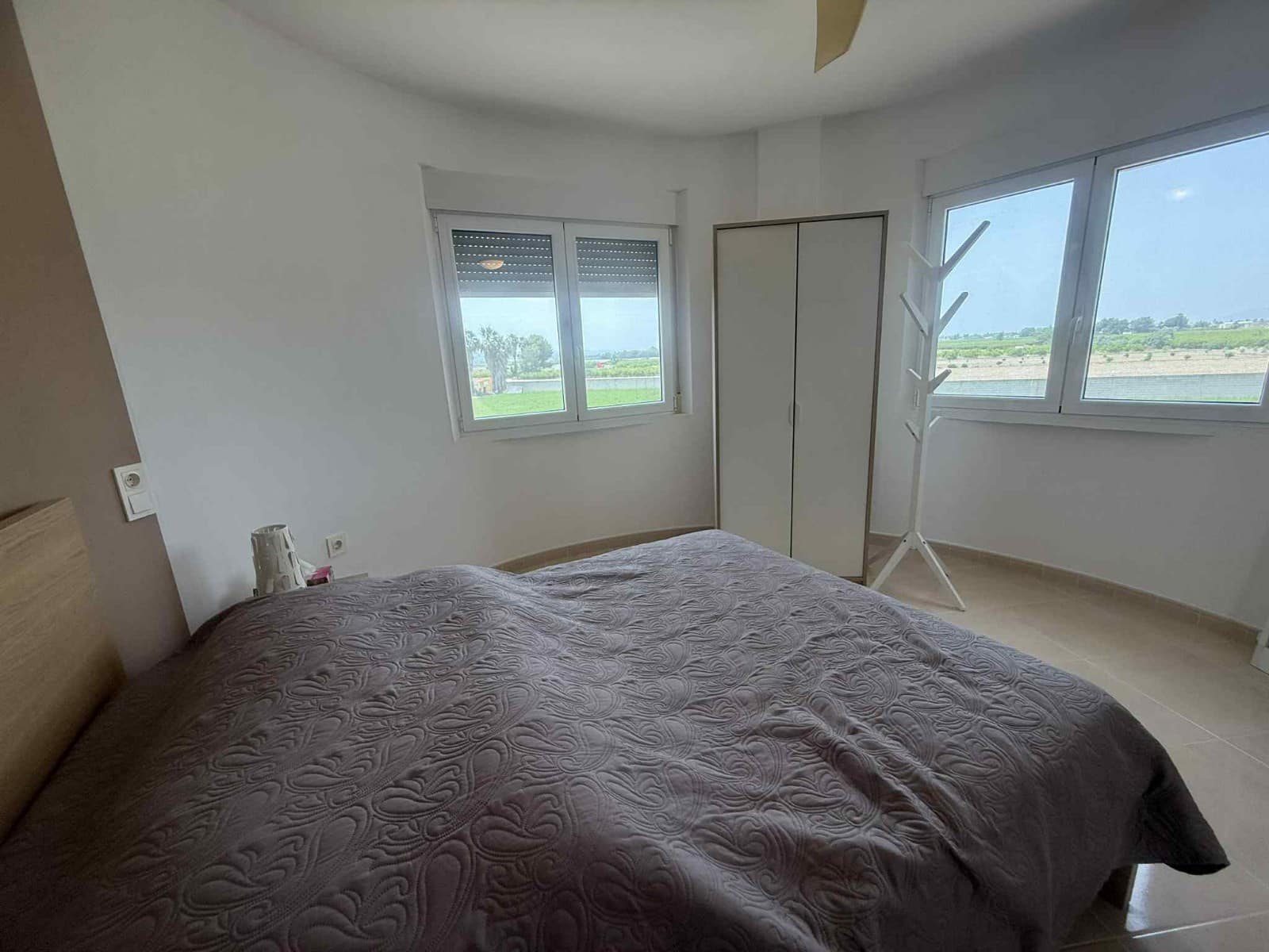 6 soveværelse Semi-Rækkehus til salg i Almoradi med swimmingpool garage - € 850.000 (Ref: 9063448)