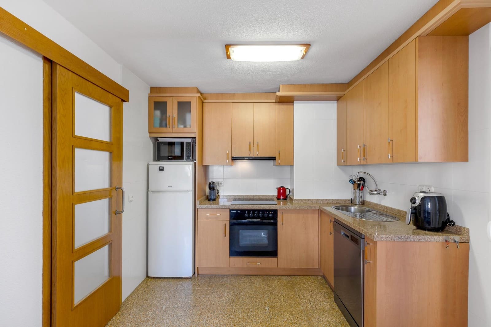 3 bedroom Flat for sale in Torrevieja - € 250,000 (Ref: 9076553)