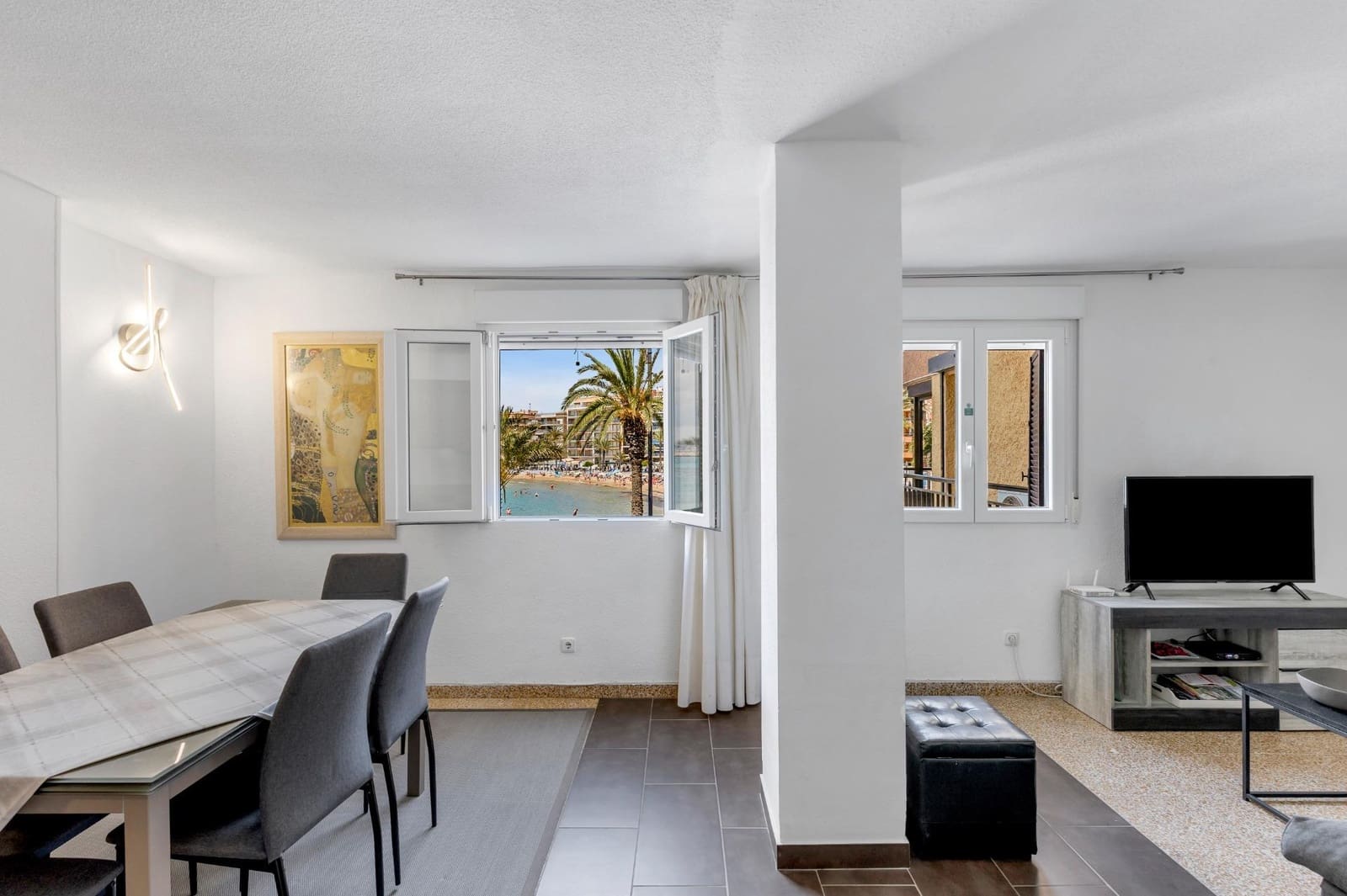 3 bedroom Flat for sale in Torrevieja - € 250,000 (Ref: 9076553)