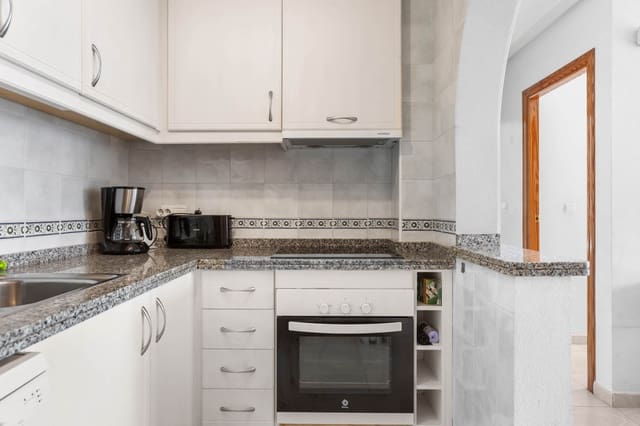 Apartamento de 3 habitaciones en Orihuela Costa, Orihuela en venta con piscina - 190.000 € (Ref: 9076567)