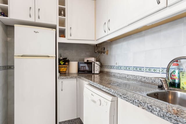 Apartamento de 3 habitaciones en Orihuela Costa, Orihuela en venta con piscina - 190.000 € (Ref: 9076567)