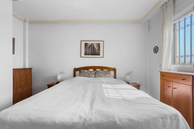 Apartamento de 3 habitaciones en Orihuela Costa, Orihuela en venta con piscina - 190.000 € (Ref: 9076567)