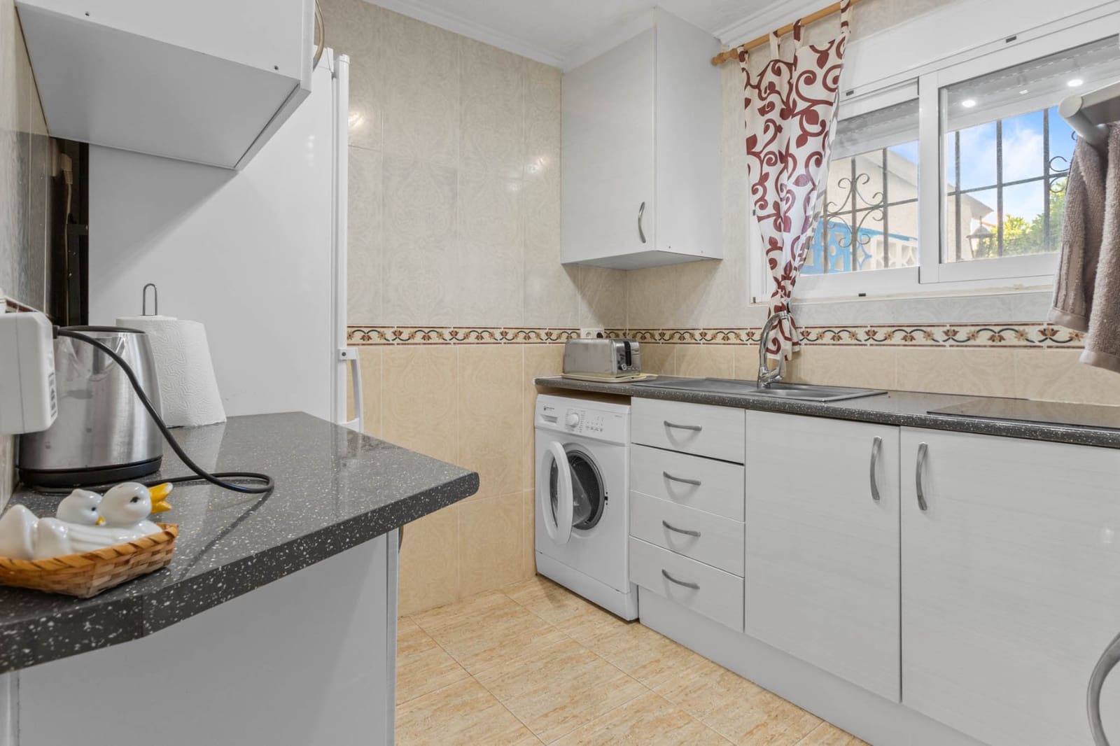 1 soveværelse Semi-Rækkehus til salg i Torrevieja - € 84.000 (Ref: 9076577)