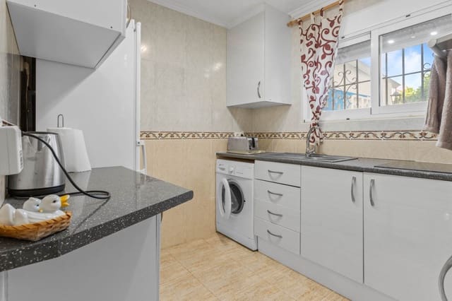 1 soveværelse Semi-Rækkehus til salg i Torrevieja - € 84.000 (Ref: 9076577)