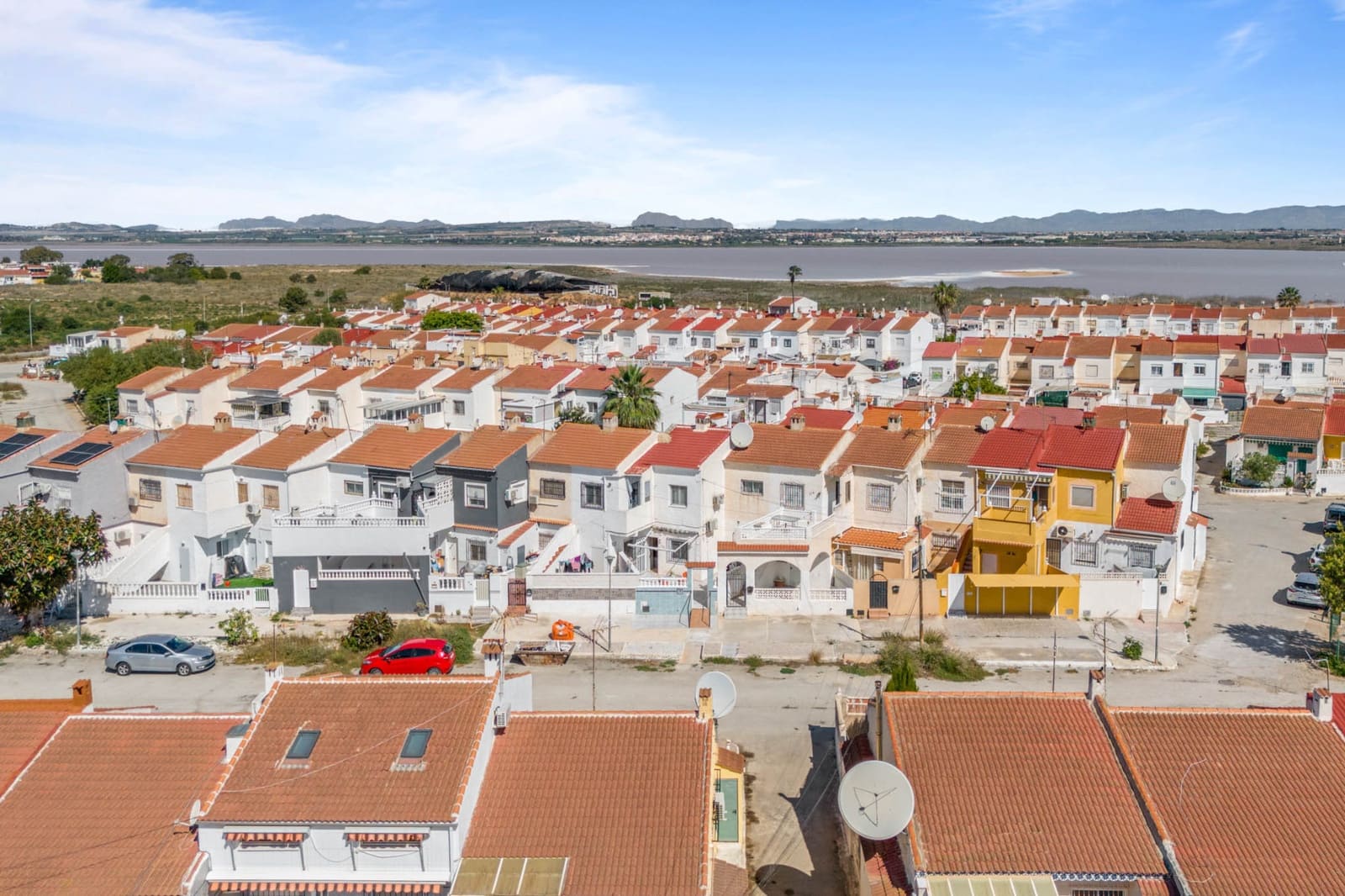 1 soveværelse Semi-Rækkehus til salg i Torrevieja - € 84.000 (Ref: 9076577)