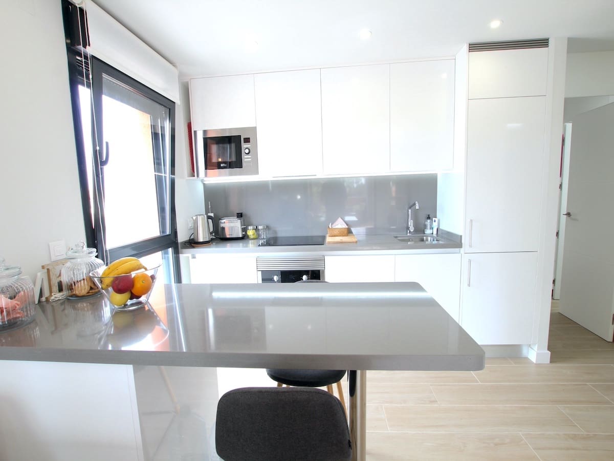 2 bedroom Apartment for sale in Villamartin - € 285,000 (Ref: 9076582)