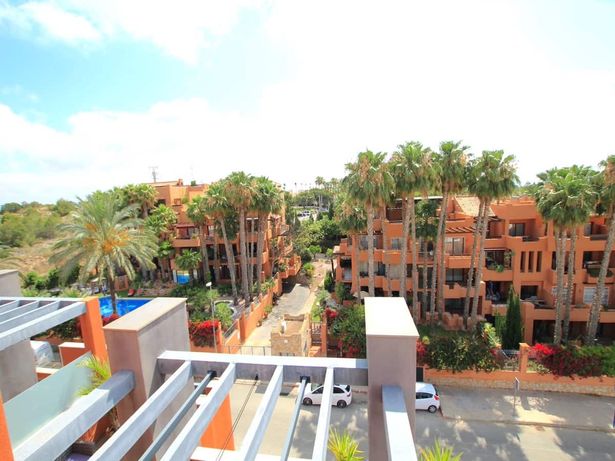 2 bedroom Apartment for sale in Villamartin - € 285,000 (Ref: 9076582)
