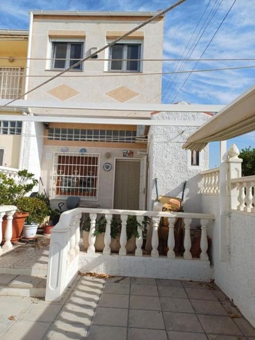 2 soverom Hus til salgs i Torrevieja - € 144 000 (Ref: 9082765)