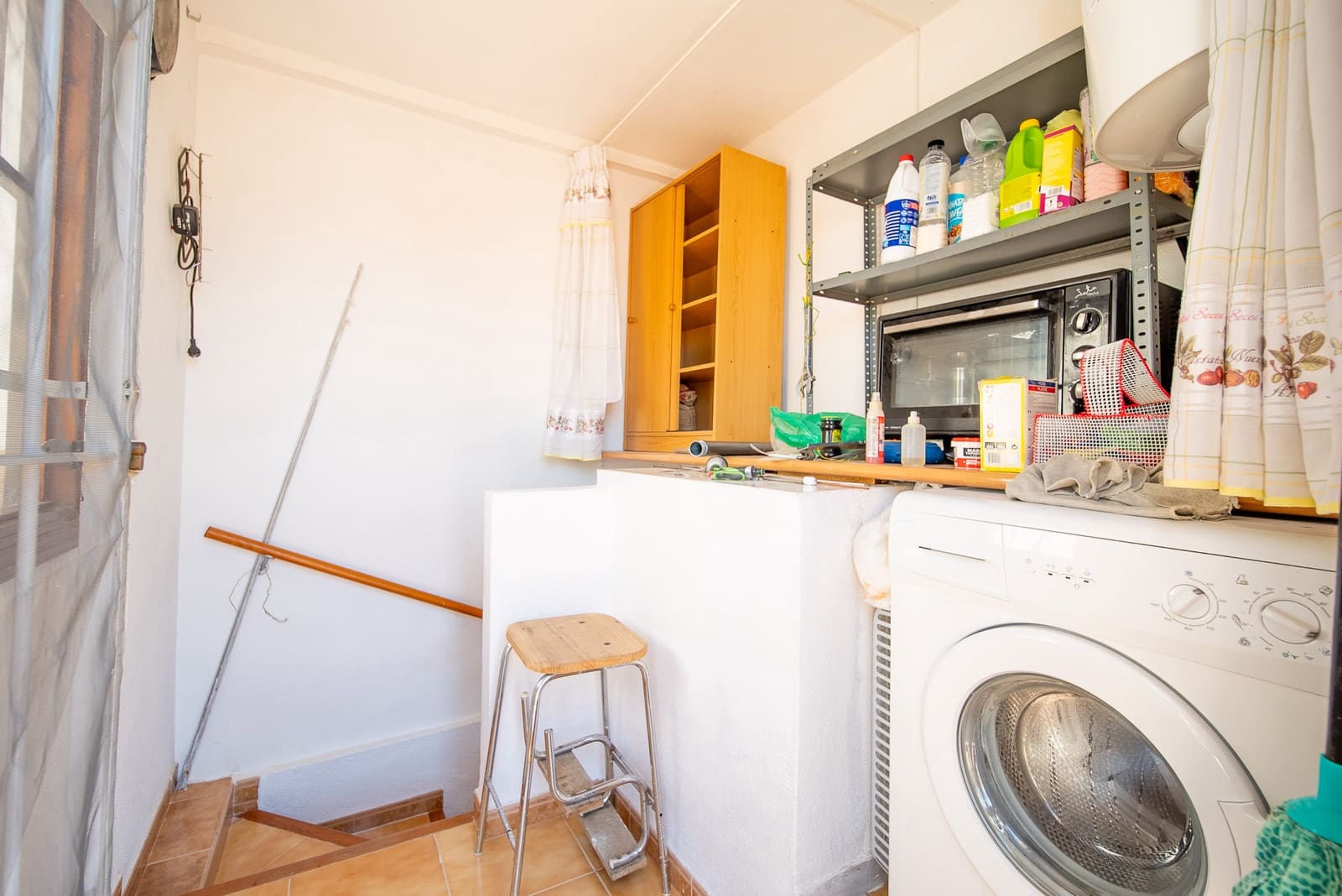 4 soverom Hus til salgs i Torrevieja med svømmebasseng garasje - € 215 000 (Ref: 9082773)