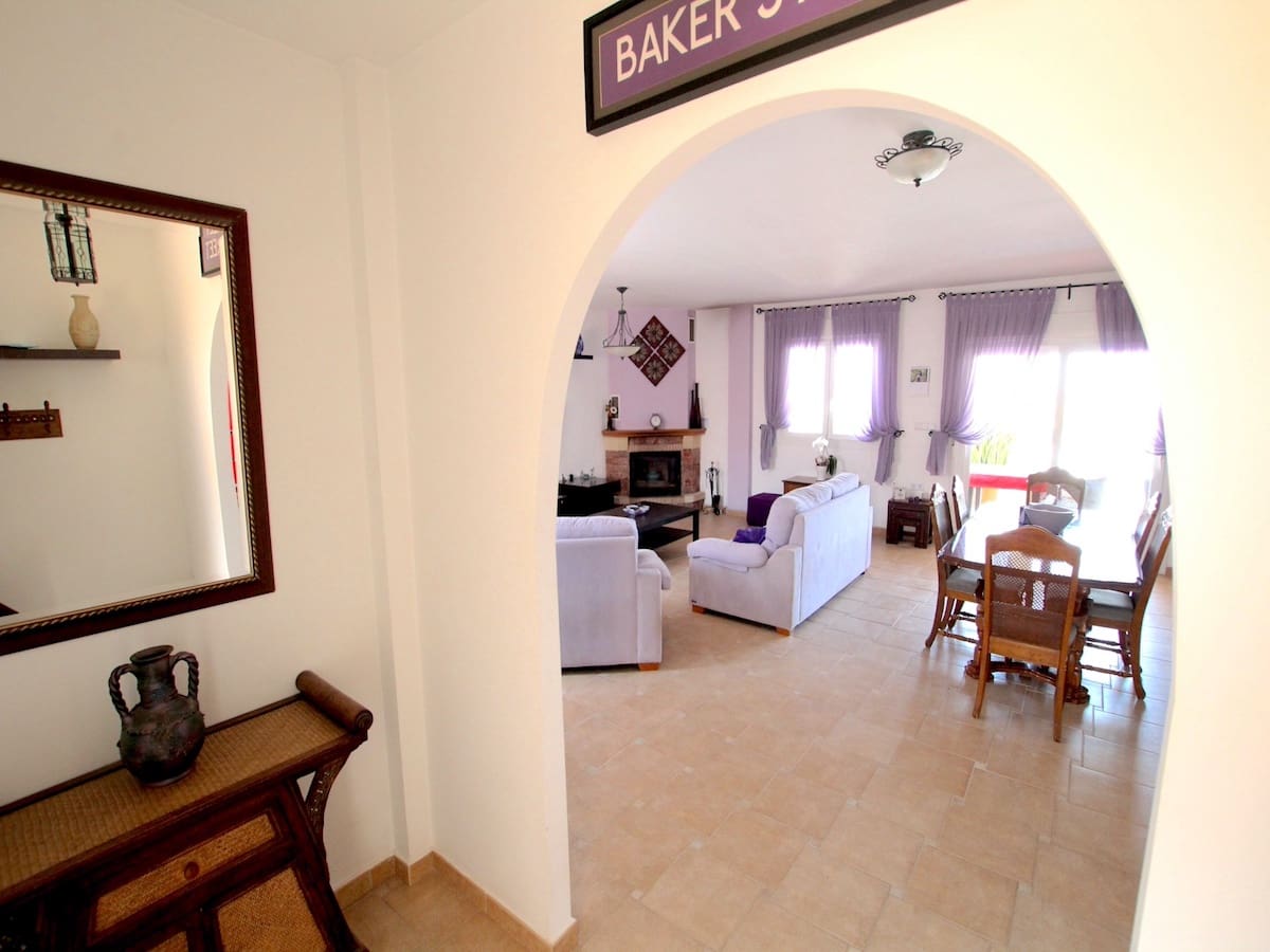 3 bedroom Villa for sale in Algorfa with pool - € 599,990 (Ref: 9095764)