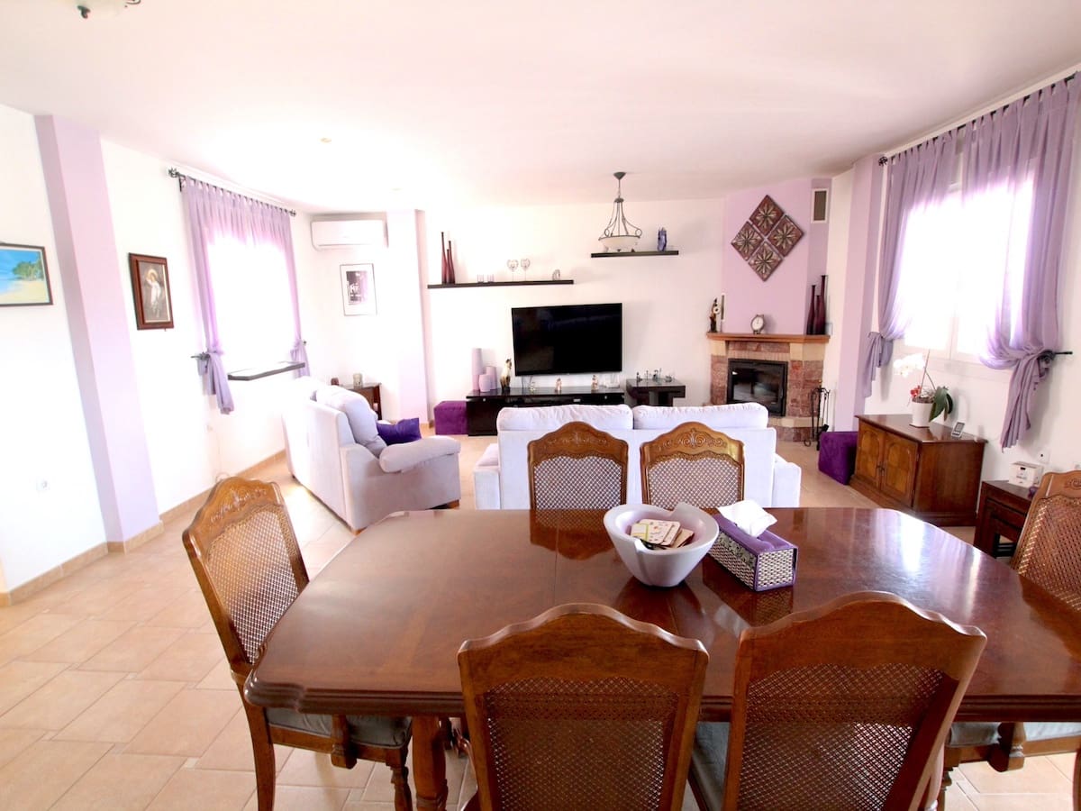 3 bedroom Villa for sale in Algorfa with pool - € 599,990 (Ref: 9095764)