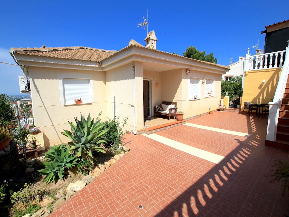 3 bedroom Villa for sale in Algorfa with pool - € 599,990 (Ref: 9095764)