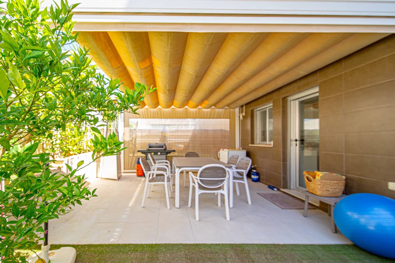 Chalet de 3 habitaciones en Orihuela Costa en venta con piscina garaje - 399.000 € (Ref: 9096718)