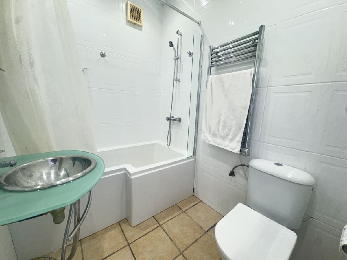 3 soverom Hus til salgs i Villamartin med svømmebasseng - € 280 000 (Ref: 9101070)