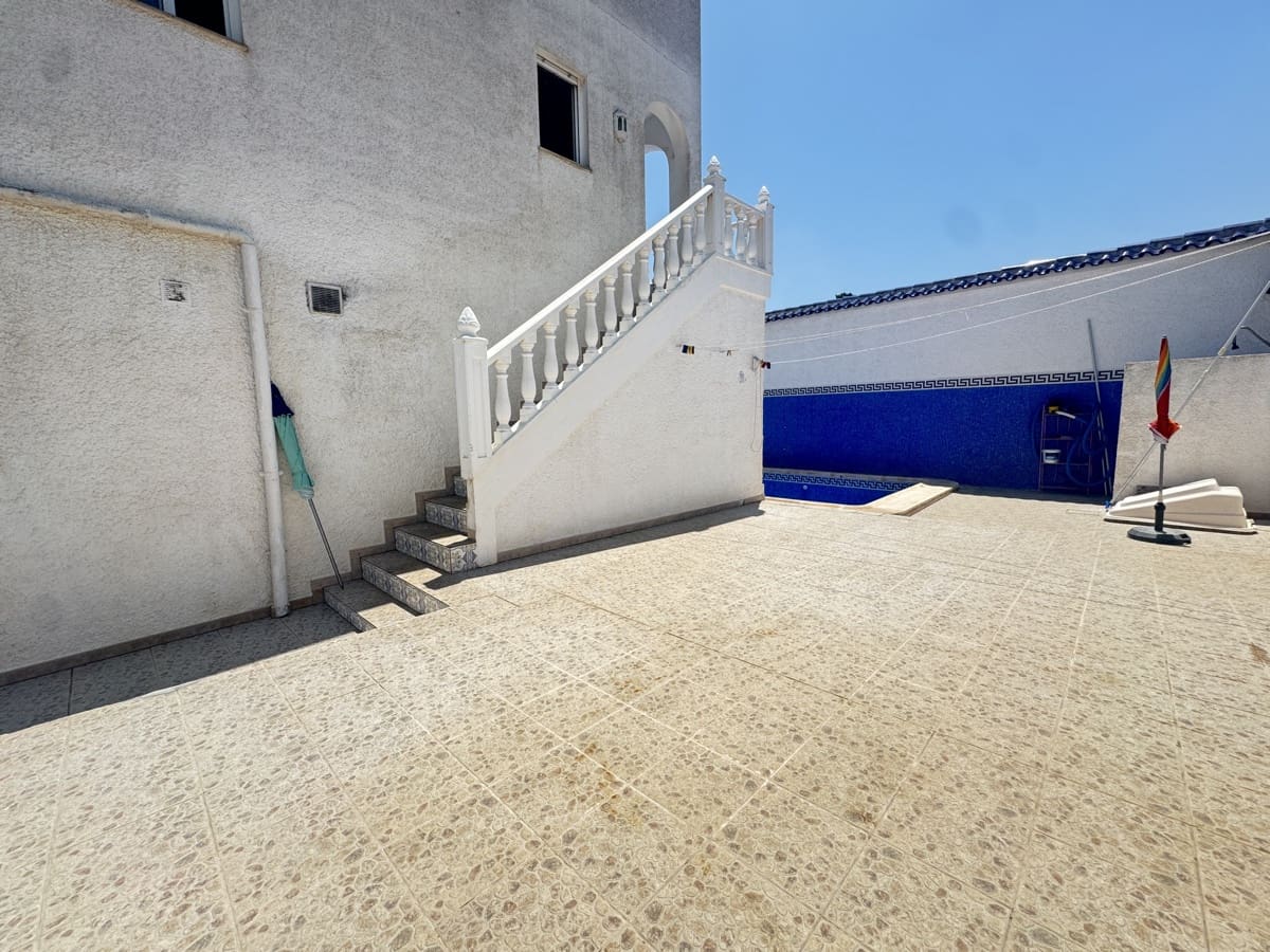 3 soverom Hus til salgs i Villamartin med svømmebasseng - € 280 000 (Ref: 9101070)