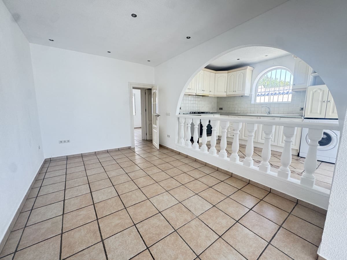 3 soverom Hus til salgs i Villamartin med svømmebasseng - € 280 000 (Ref: 9101070)