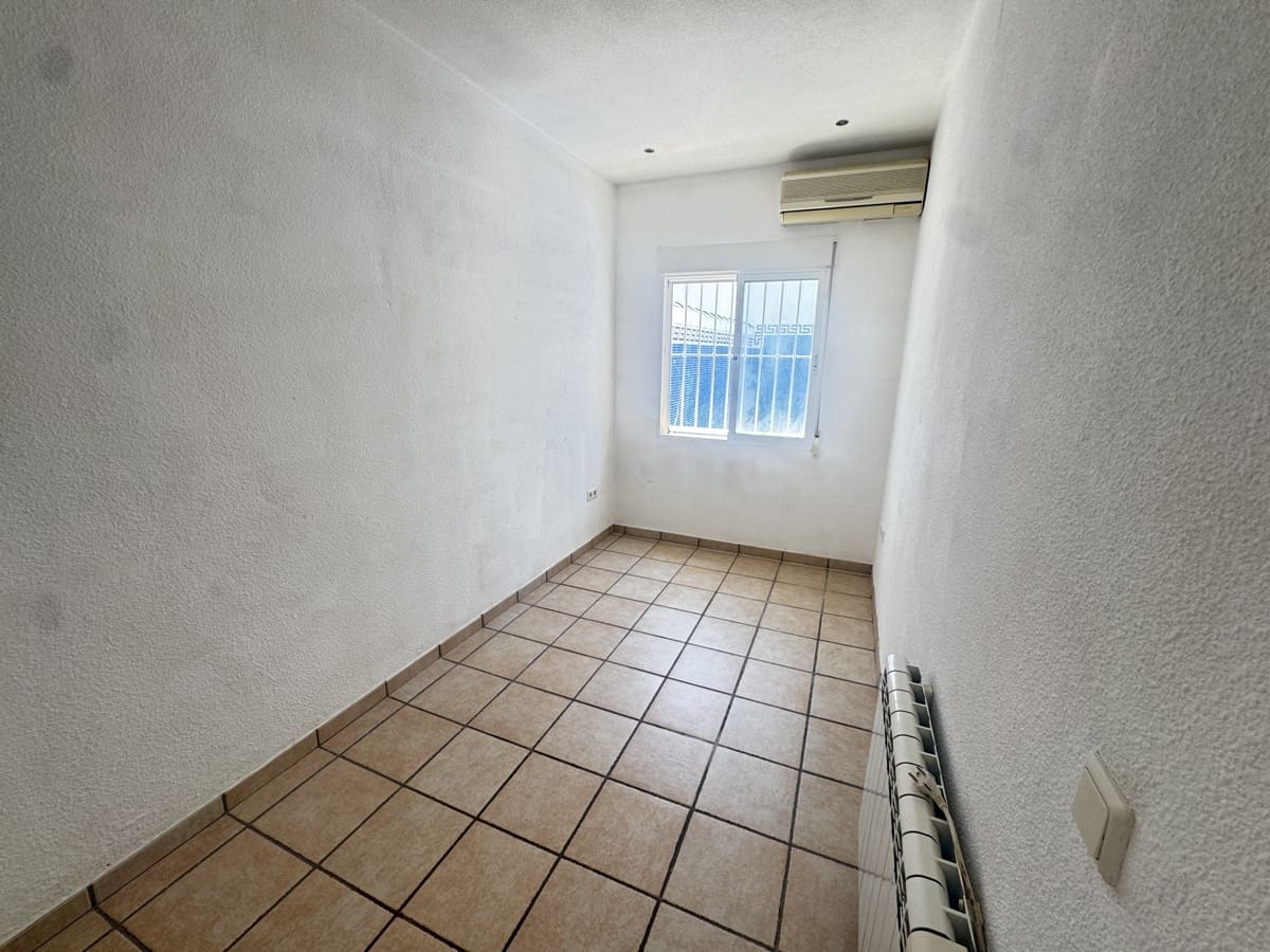 3 soverom Hus til salgs i Villamartin med svømmebasseng - € 280 000 (Ref: 9101070)