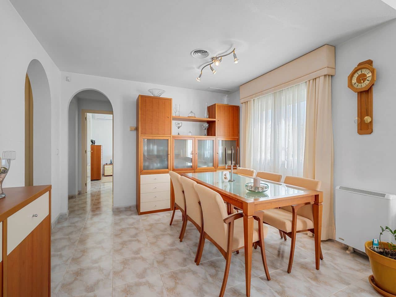 Chalet de 5 habitaciones en Benijófar en venta con piscina garaje - 399.000 € (Ref: 9101087)