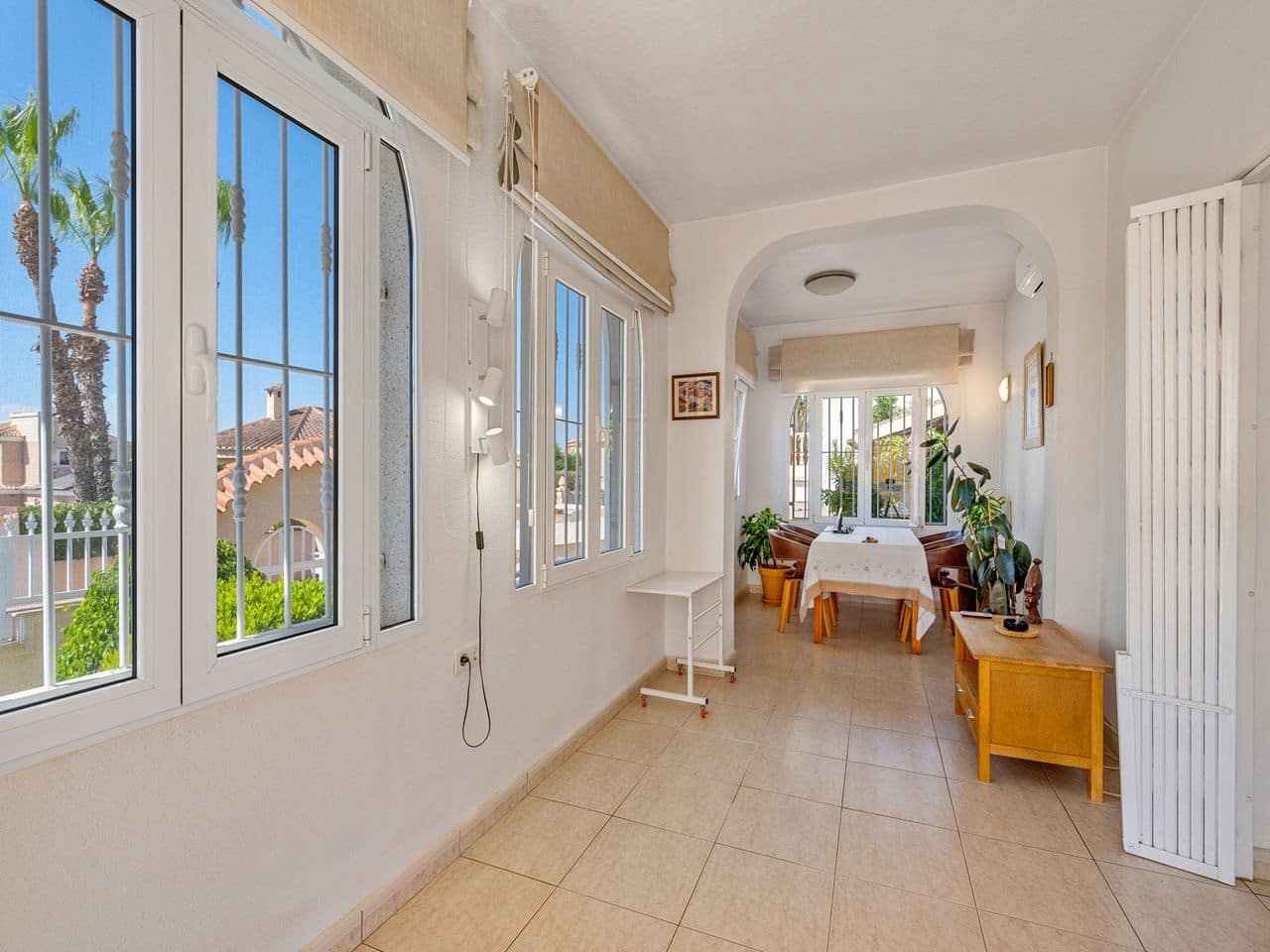 Chalet de 5 habitaciones en Benijófar en venta con piscina garaje - 399.000 € (Ref: 9101087)