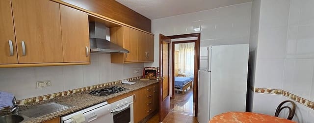 3 makuuhuone Huoneisto myytävänä paikassa Orihuela mukana uima-altaan - 145 000 € (Ref: 9101088)