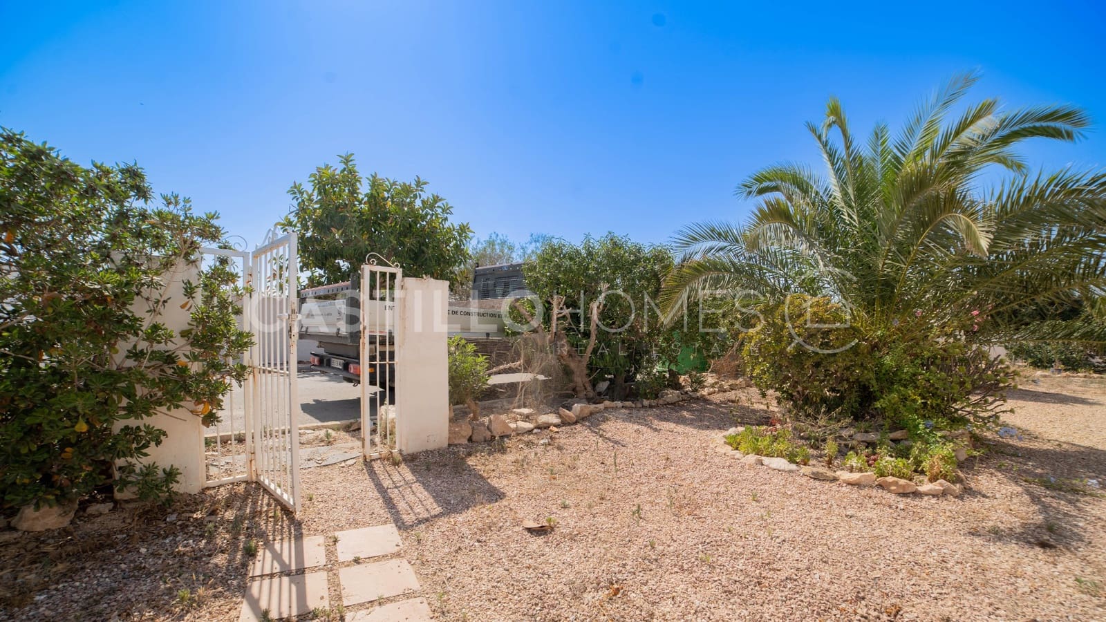 3 bedroom Townhouse for sale in Torrevieja - € 189,999 (Ref: 9106160)