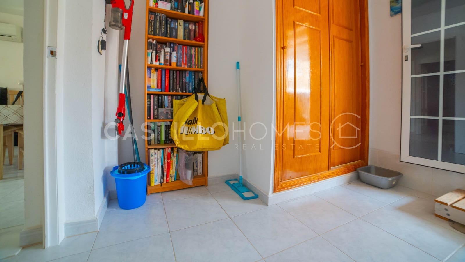 Casa de 4 habitaciones en Torrevieja en venta con piscina - 290.000 € (Ref: 9106162)