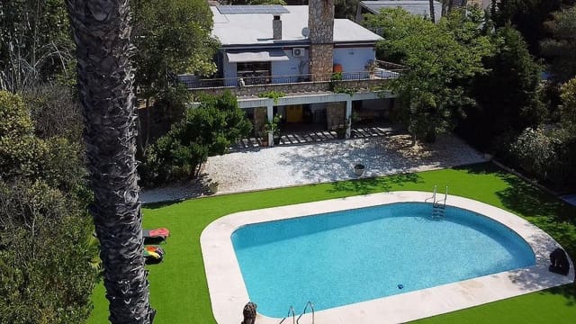 4 chambre Villa/Maison à vendre à Petrel / Petrer avec piscine - 499 995 € (Ref: 9109376)