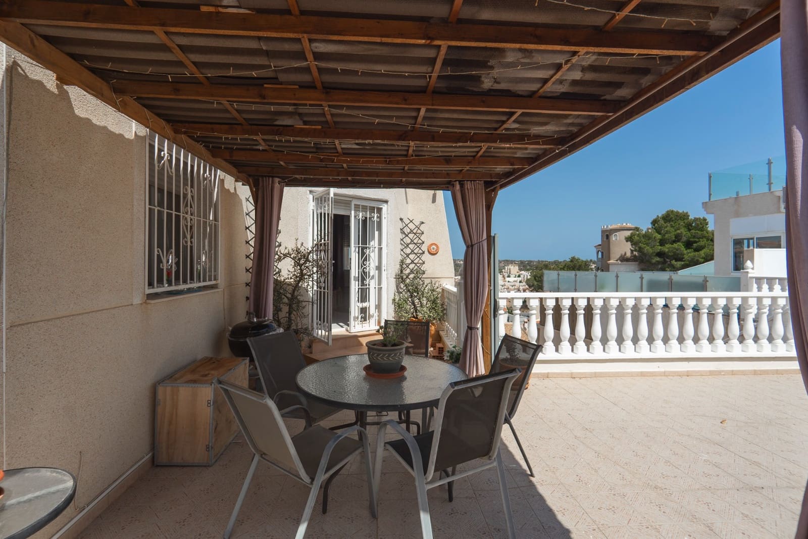 3 makuuhuone Huvila myytävänä paikassa Ciudad Quesada mukana uima-altaan - 299 950 € (Ref: 9123723)