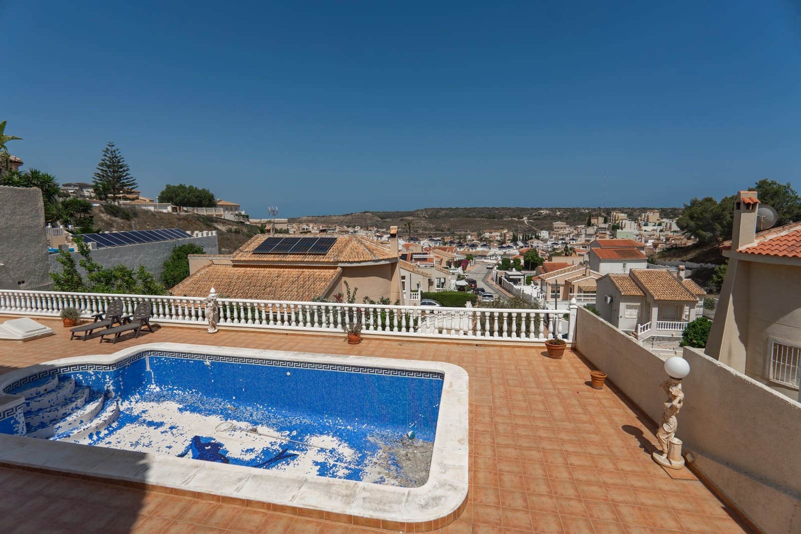 3 makuuhuone Huvila myytävänä paikassa Ciudad Quesada mukana uima-altaan - 299 950 € (Ref: 9123723)