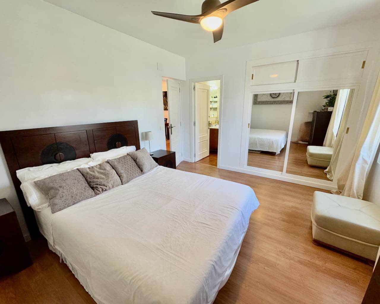 3 soverom Villa til salgs i Torrellano med svømmebasseng garasje - € 525 000 (Ref: 9123757)