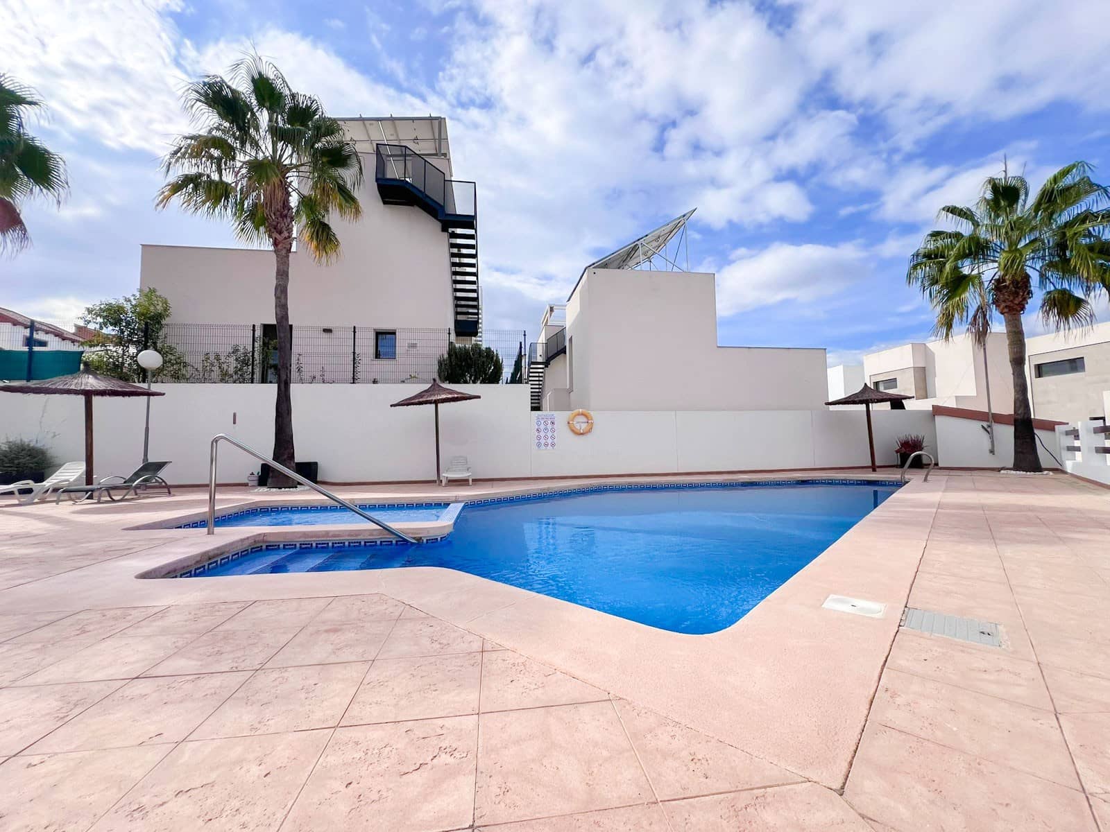 3 quarto Moradia para venda em Ciudad Quesada com piscina garagem - 389 000 € (Ref: 9128872)