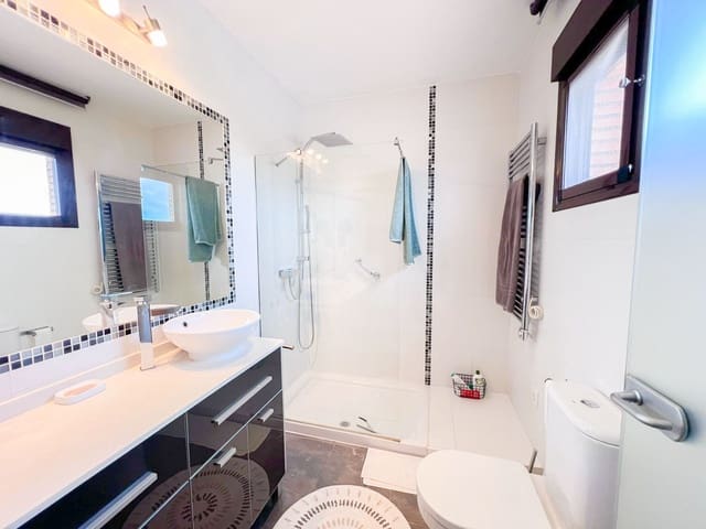 3 quarto Moradia para venda em Ciudad Quesada, Rojales com piscina garagem - 389 000 € (Ref: 9128872)