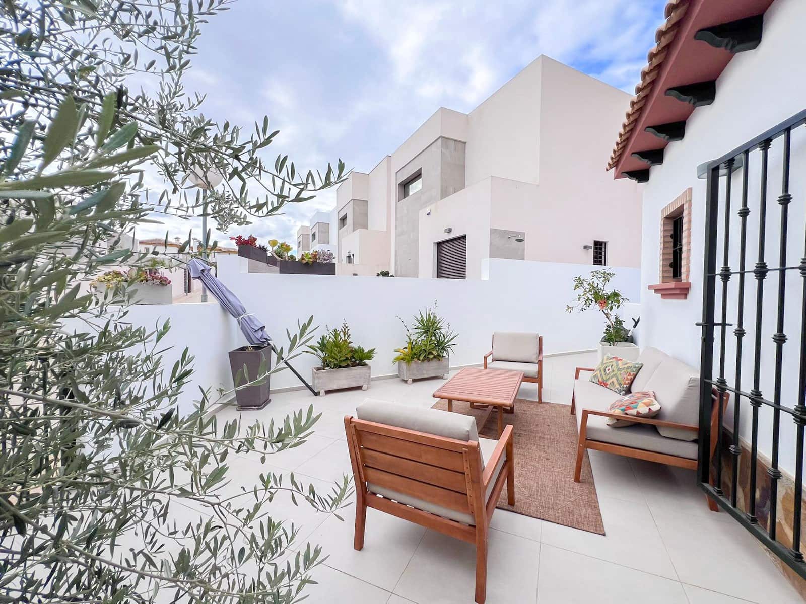 3 quarto Moradia para venda em Ciudad Quesada com piscina garagem - 389 000 € (Ref: 9128872)