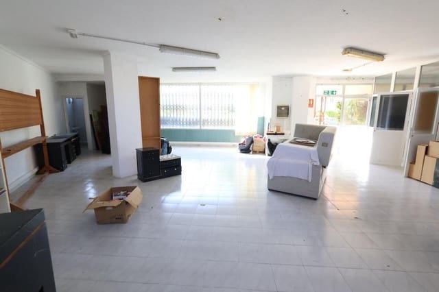 Commercial for sale in Orihuela Costa, Orihuela with pool garage - € 135,000 (Ref: 9131367)