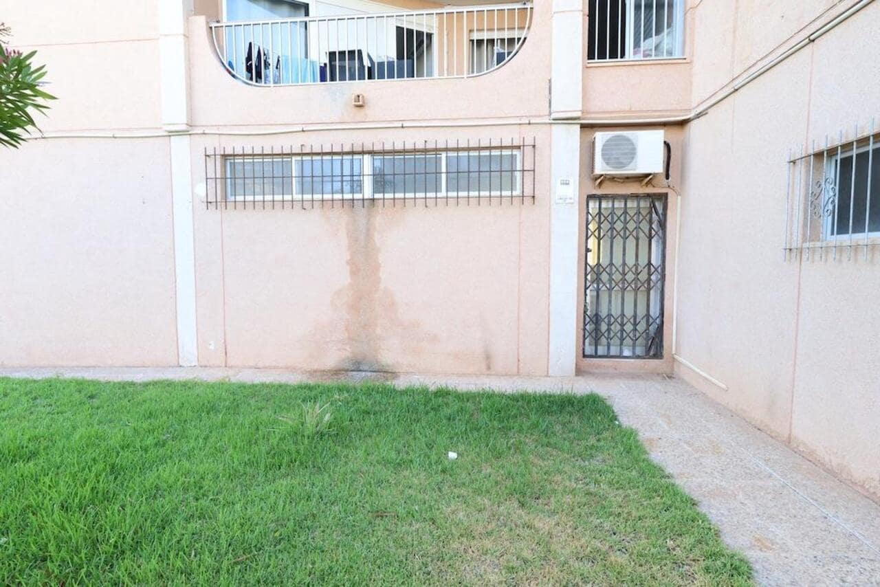 Komercyjne na sprzedaż w Orihuela Costa z basenem garażem - 135 000 € (Ref: 9131367)