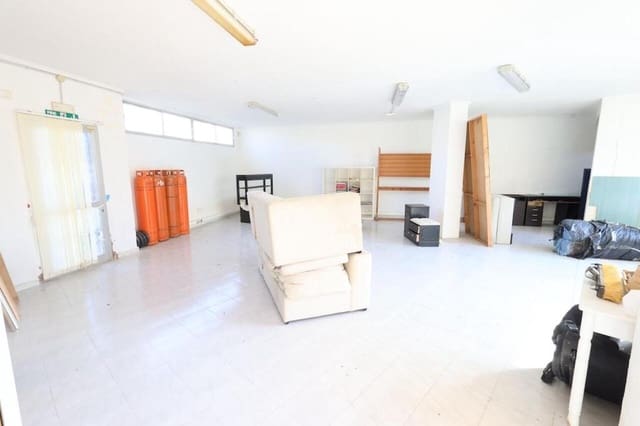 Commercial for sale in Orihuela Costa, Orihuela with pool garage - € 135,000 (Ref: 9131367)