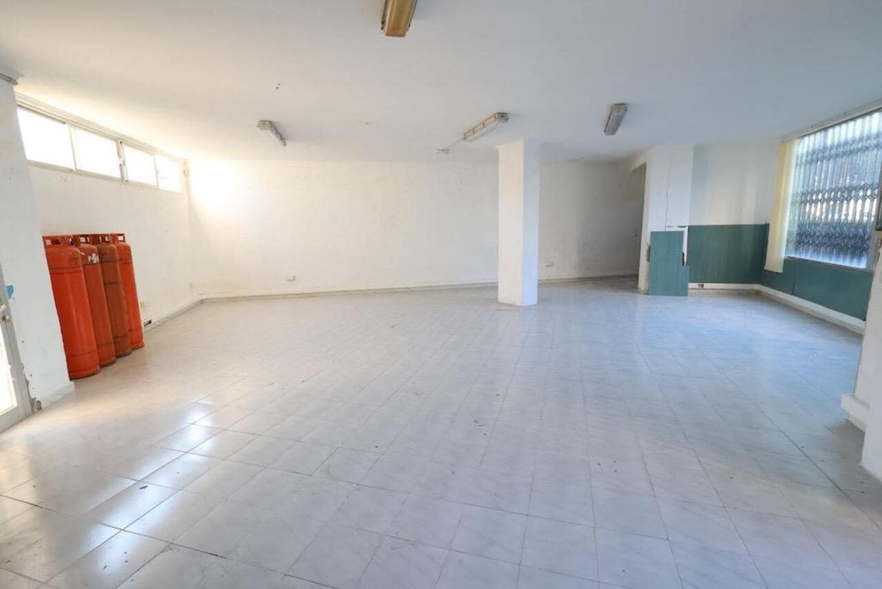 Komercyjne na sprzedaż w Orihuela Costa z basenem garażem - 135 000 € (Ref: 9131367)