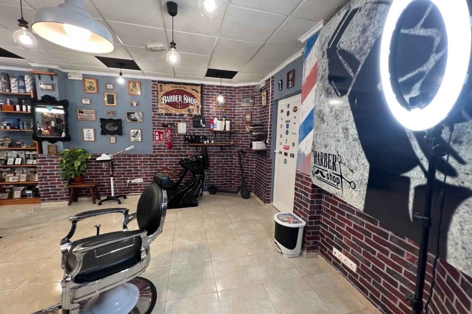 Comercial para venda em Guardamar del Segura com piscina - 99 000 € (Ref: 9138266)