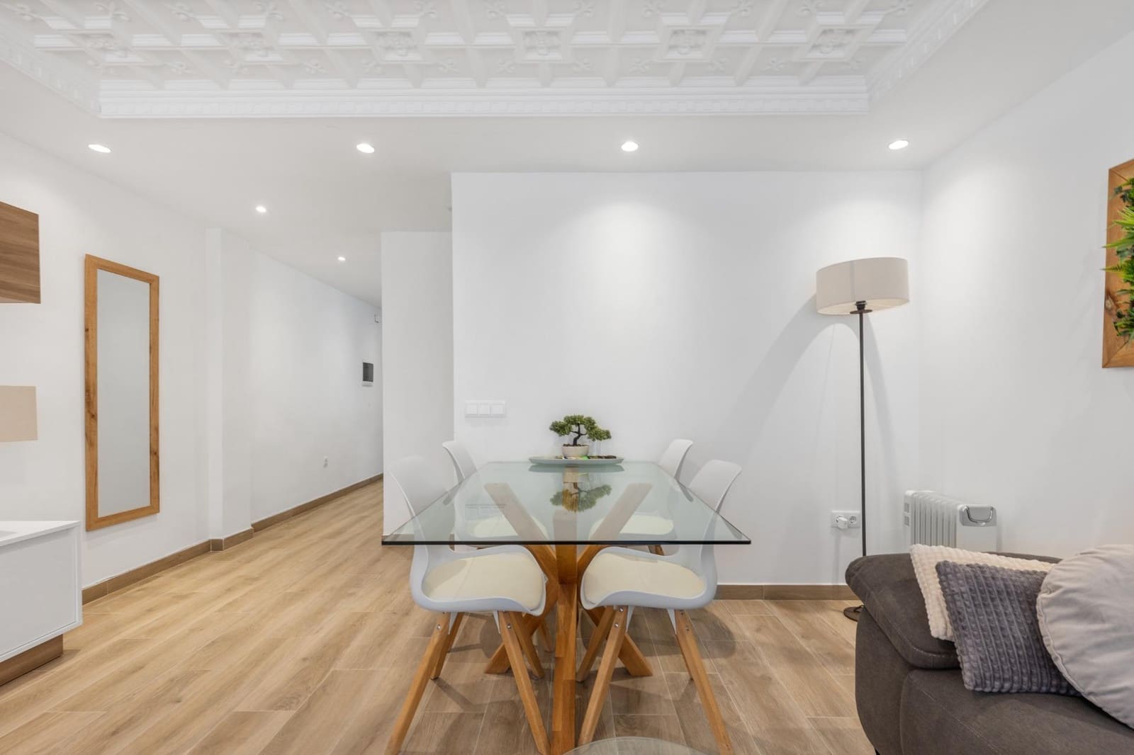 Apartamento de 3 habitaciones en Torrevieja en venta con piscina - 295.000 € (Ref: 9150939)