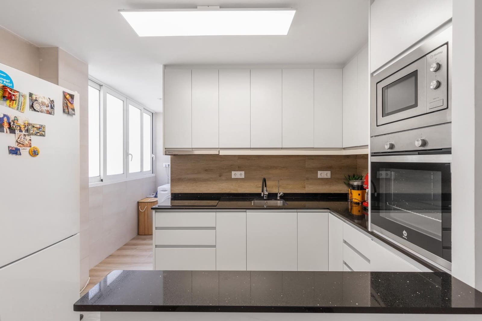 Apartamento de 3 habitaciones en Torrevieja en venta con piscina - 295.000 € (Ref: 9150939)