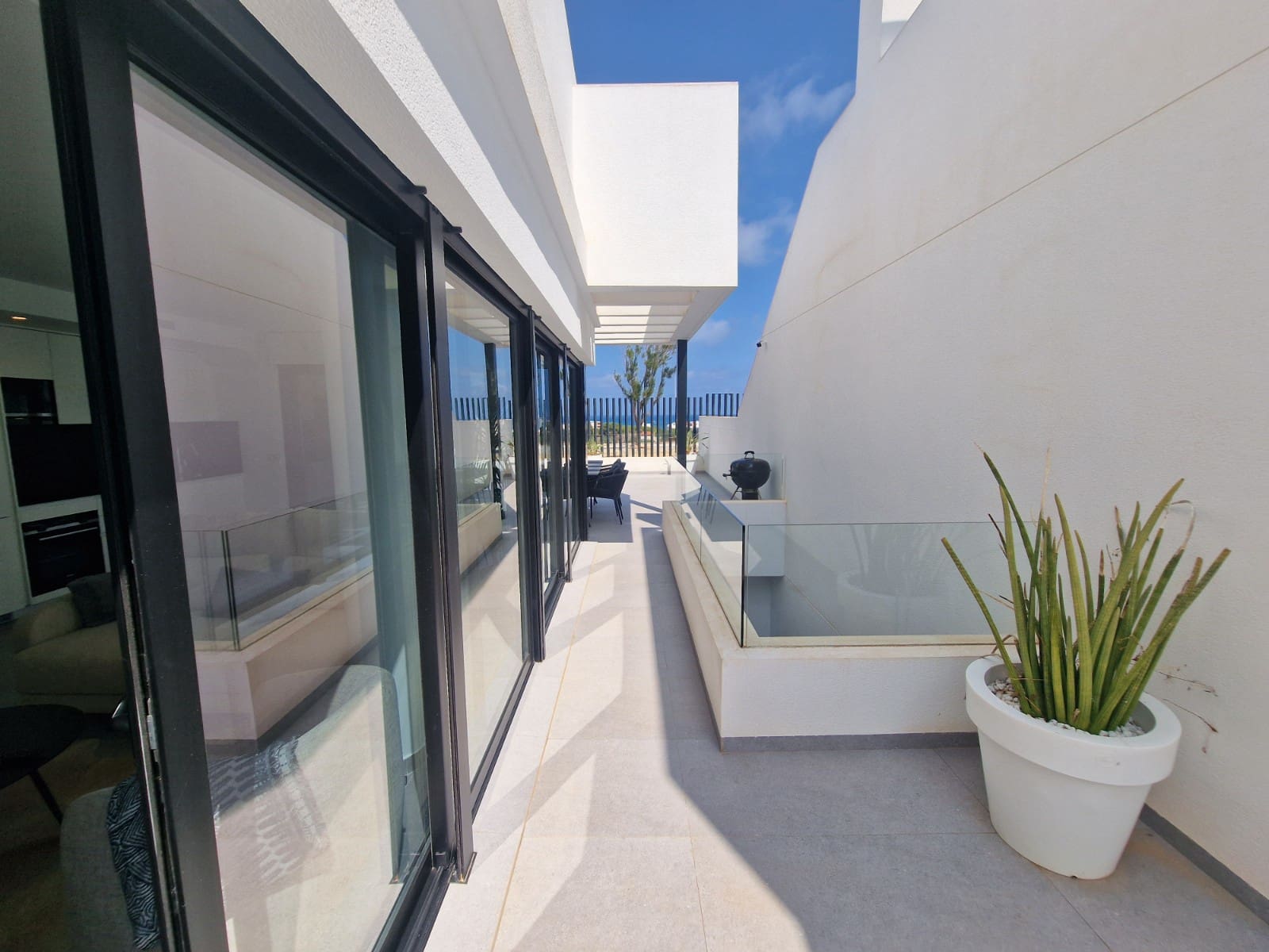 4 soveværelse Villa til salg i Guardamar del Segura med swimmingpool - € 625.000 (Ref: 9152717)