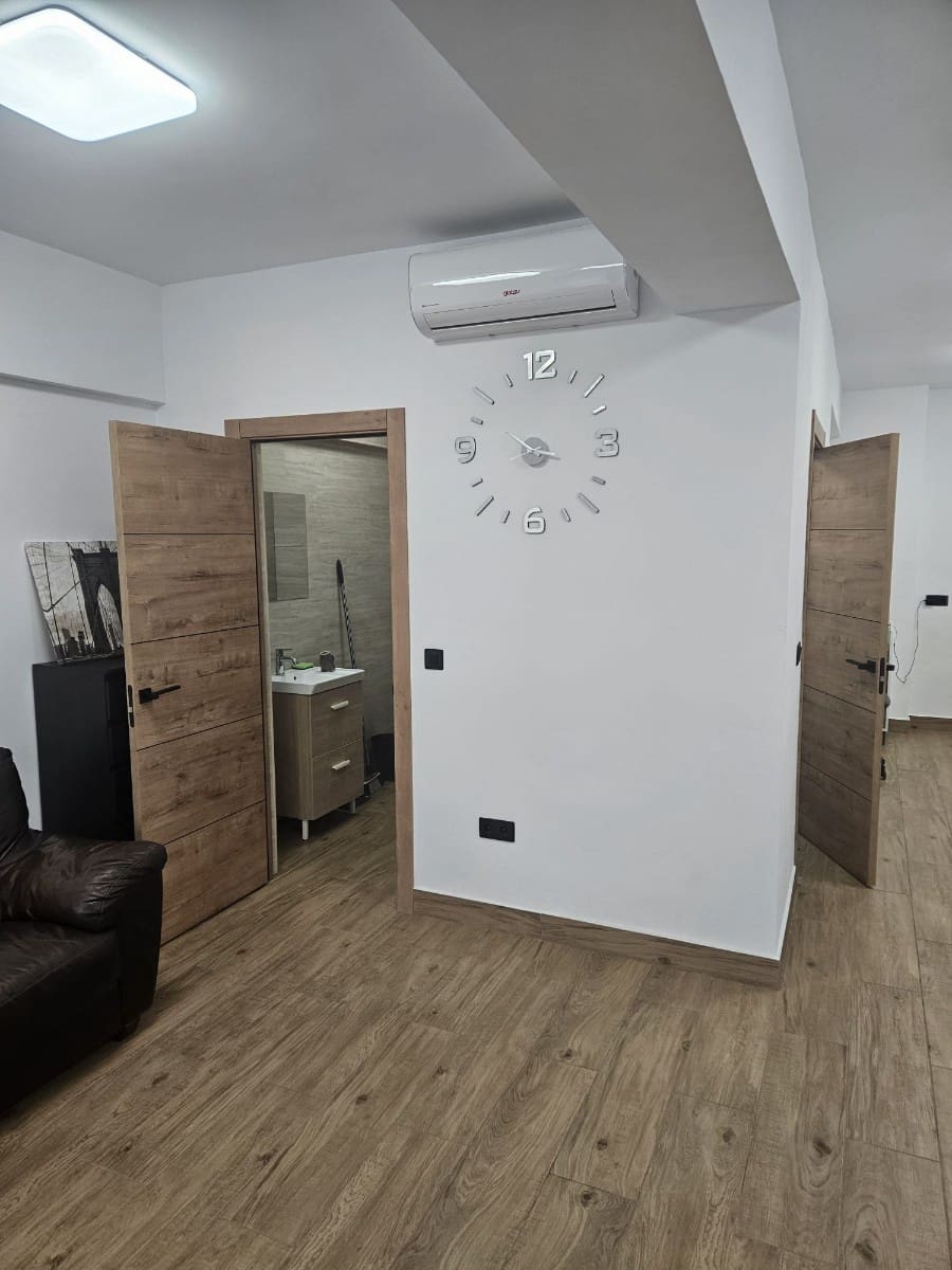 1 soverom Kommersiell til salgs i Guardamar del Segura - € 99 500 (Ref: 9152722)