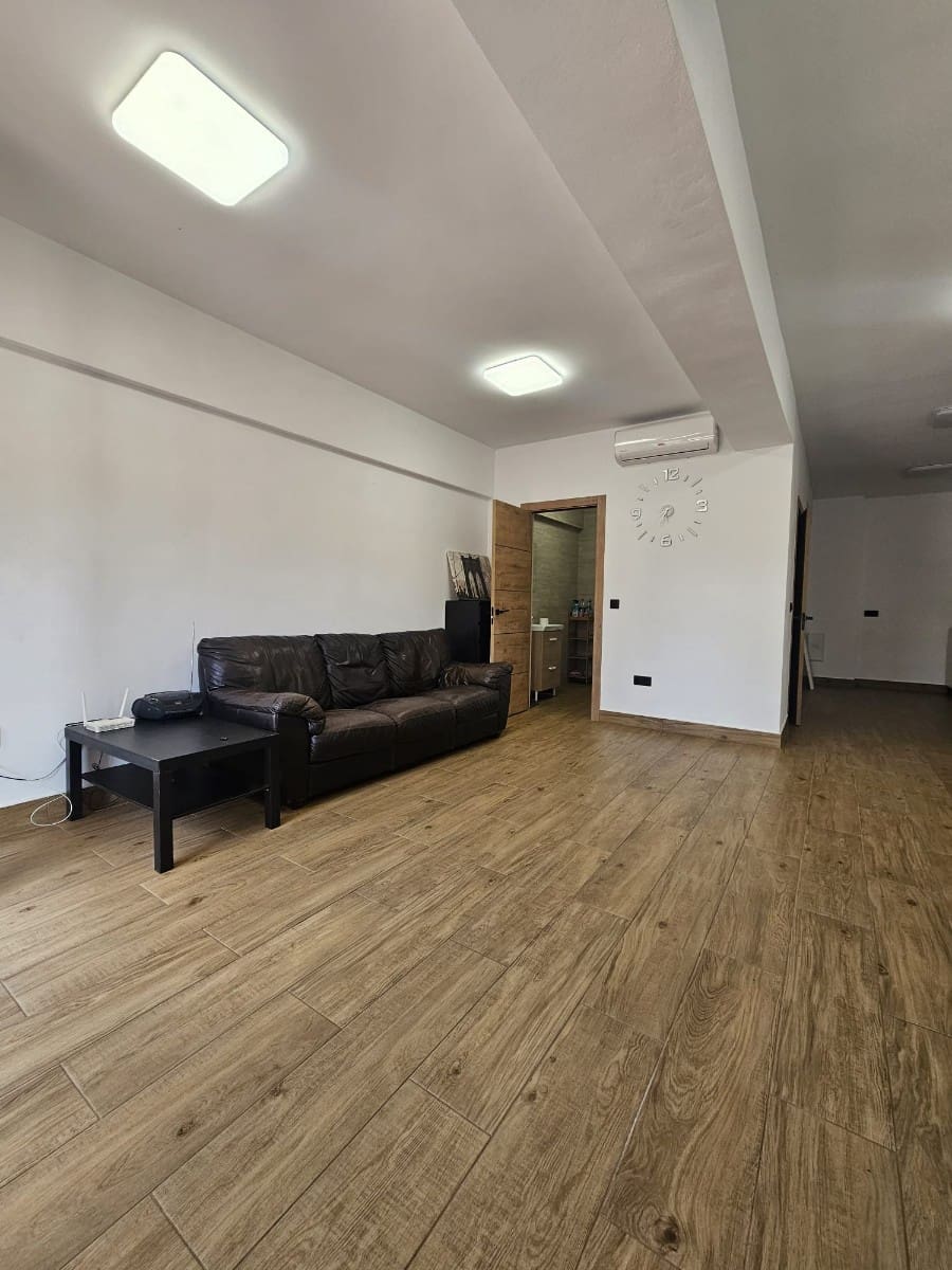 1 soverom Kommersiell til salgs i Guardamar del Segura - € 99 500 (Ref: 9152722)