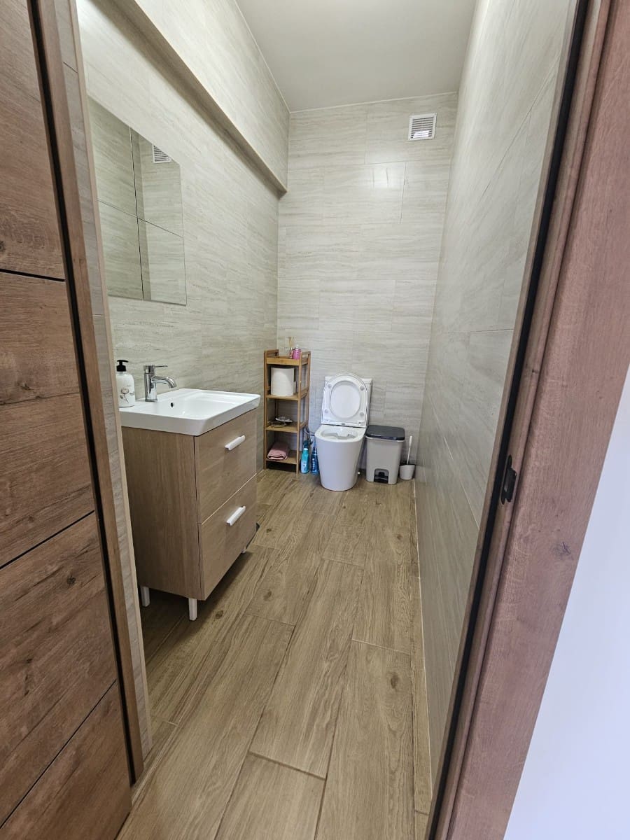 1 soverom Kommersiell til salgs i Guardamar del Segura - € 99 500 (Ref: 9152722)