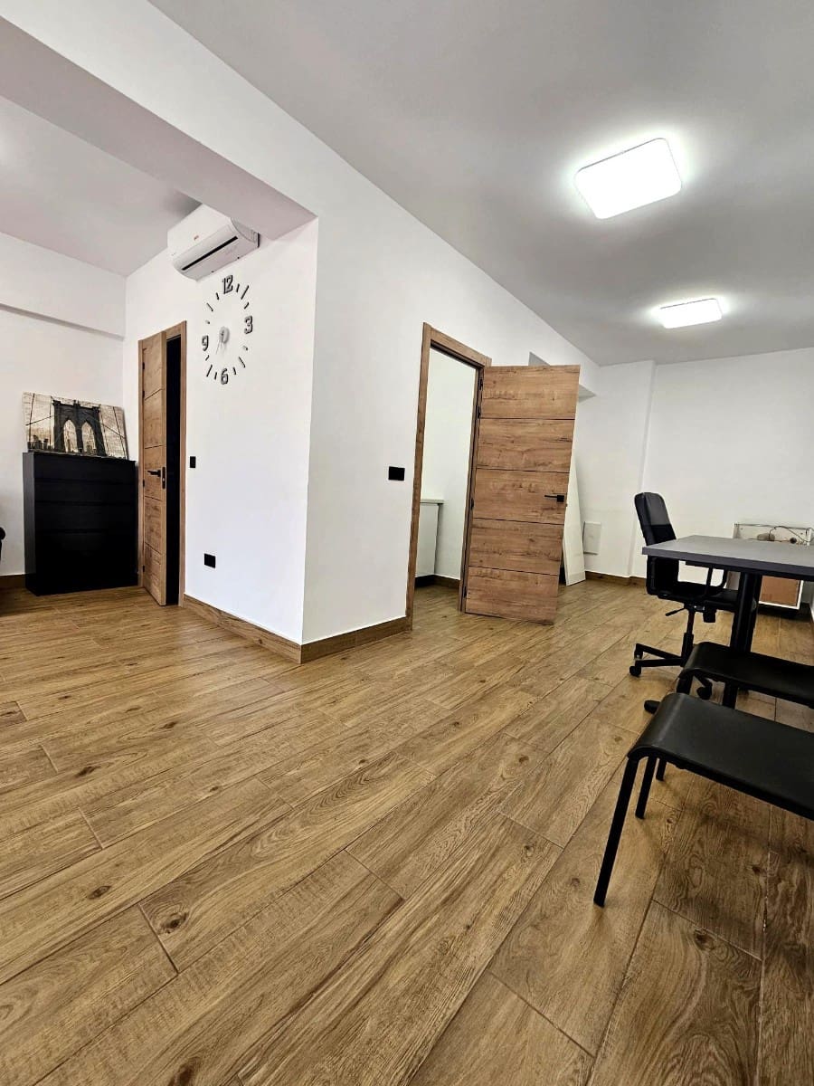 1 soverom Kommersiell til salgs i Guardamar del Segura - € 99 500 (Ref: 9152722)